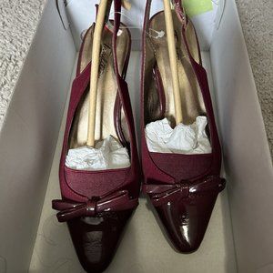 Tradition Heeled Shoes Patent Leather Red Wine Burgundy Size 7